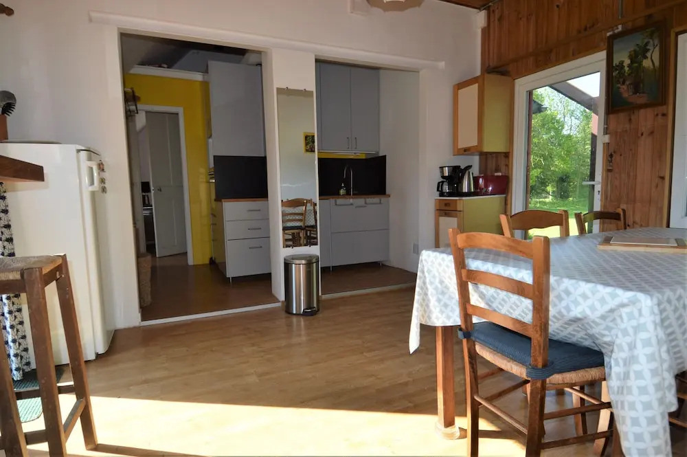 Maison de Campagne : Grand Jardin et Bois Privés