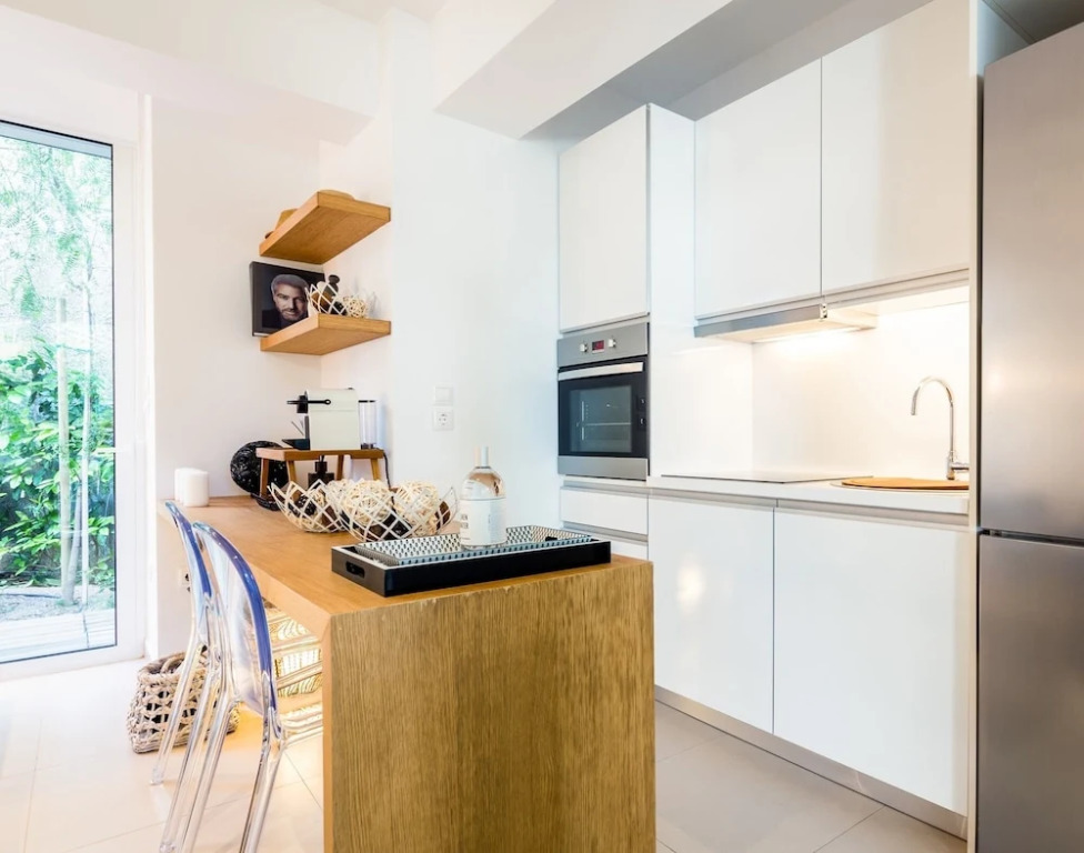 Bliss Living Apartments Vouliagmeni