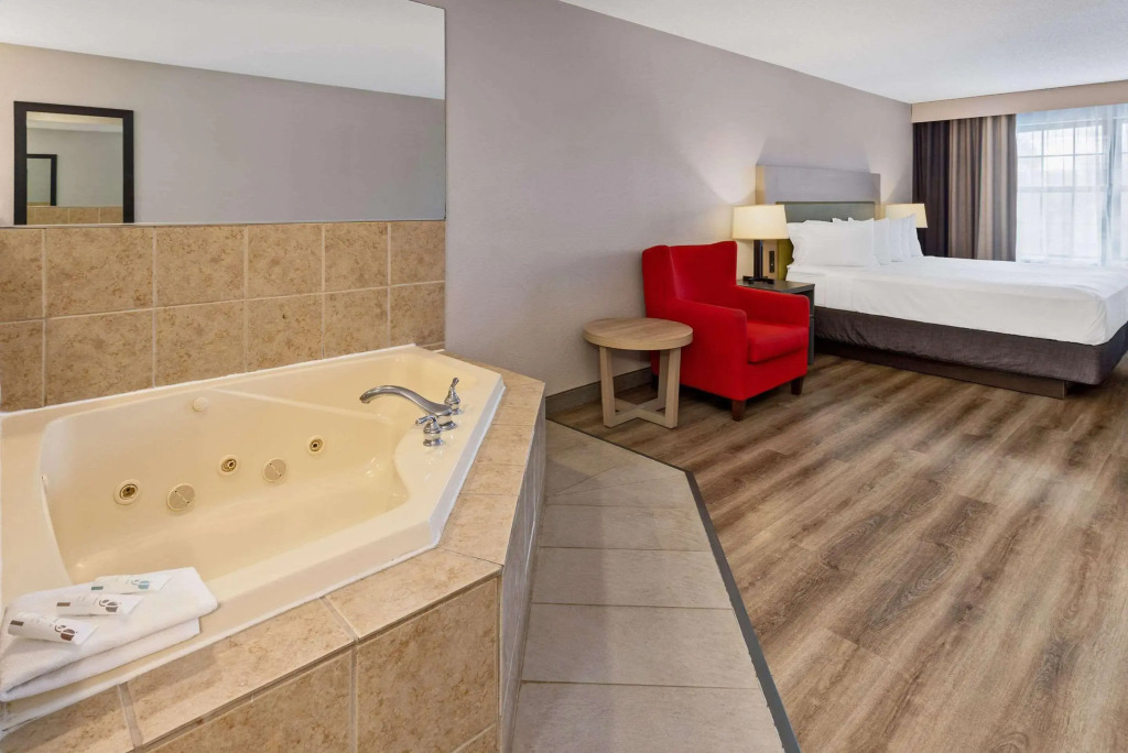 Country Inn & Suites by Radisson, Salisbury, MD