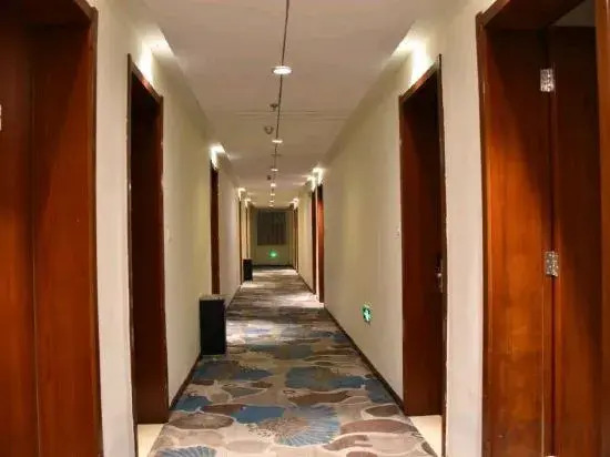 Xiya Zhenpin Hotel