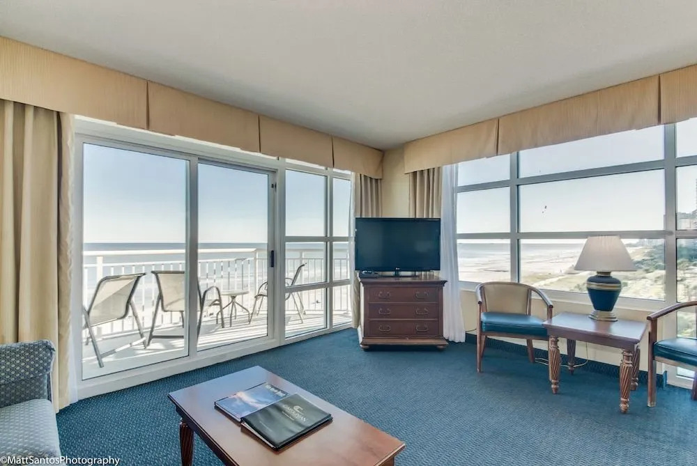 Corner Glass Oceanfront Units With Spectacular Views