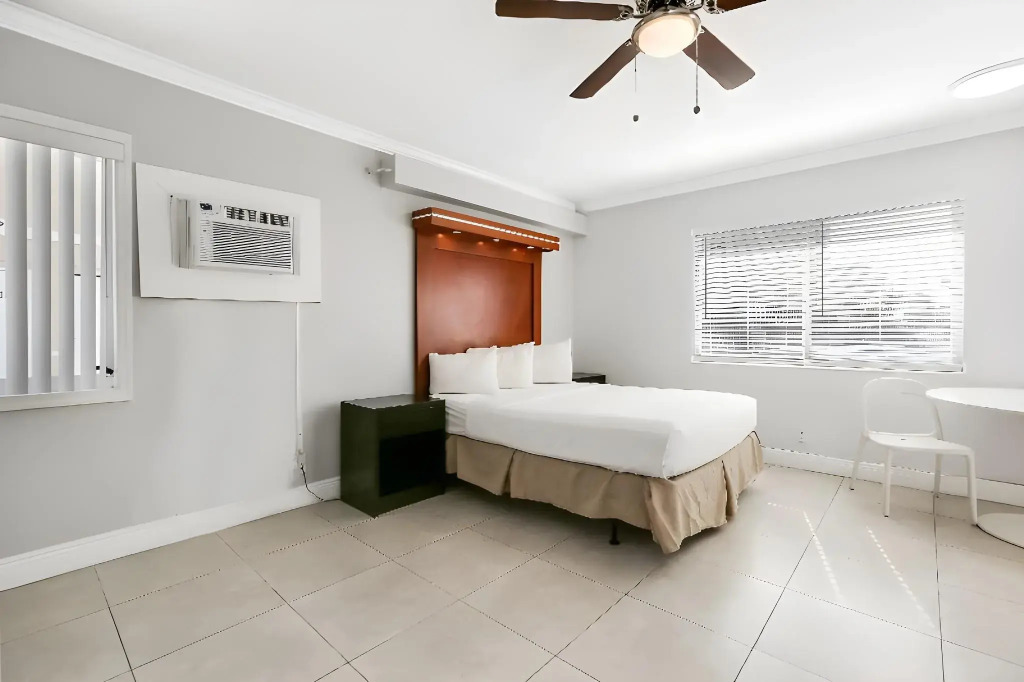 Hollywood Beach Hotels