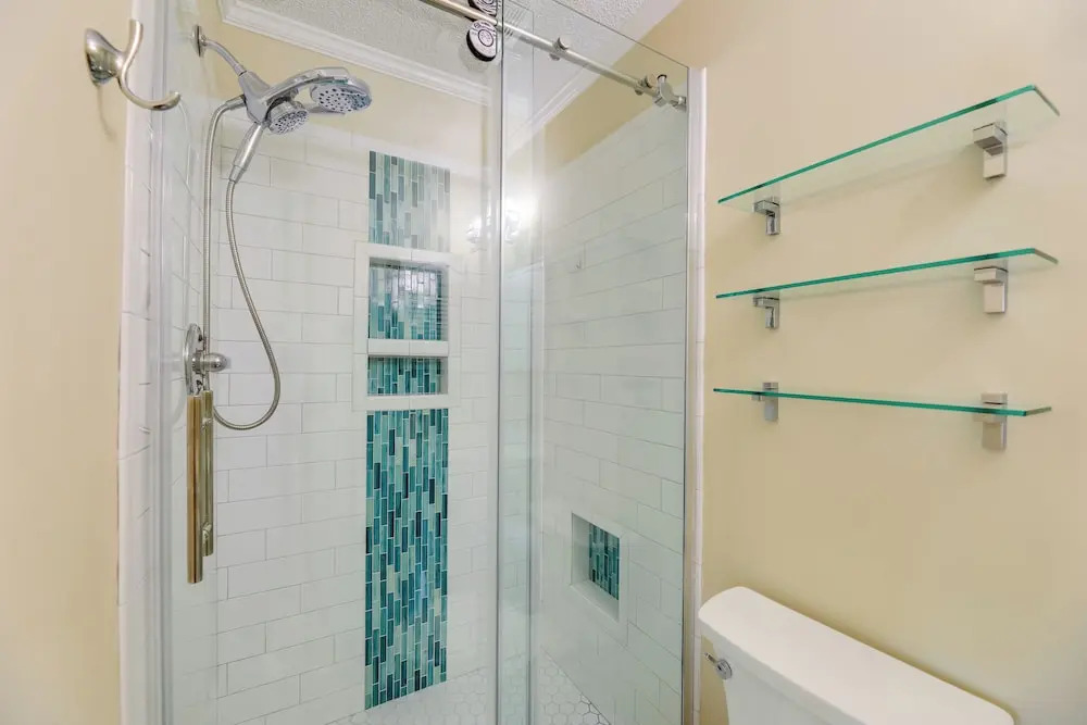 Emerald Isle Vacation Rental w/ Resort Pool!