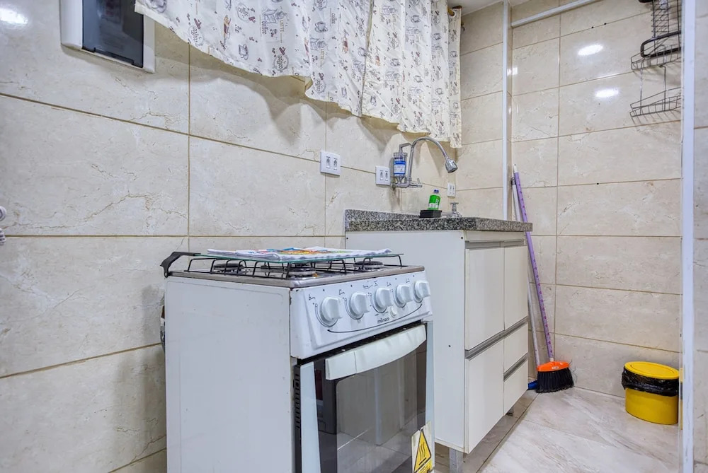 Apartamento c Fechadura Eletr Nica a 200m do Metr