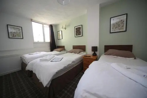 No 10 Guesthouse