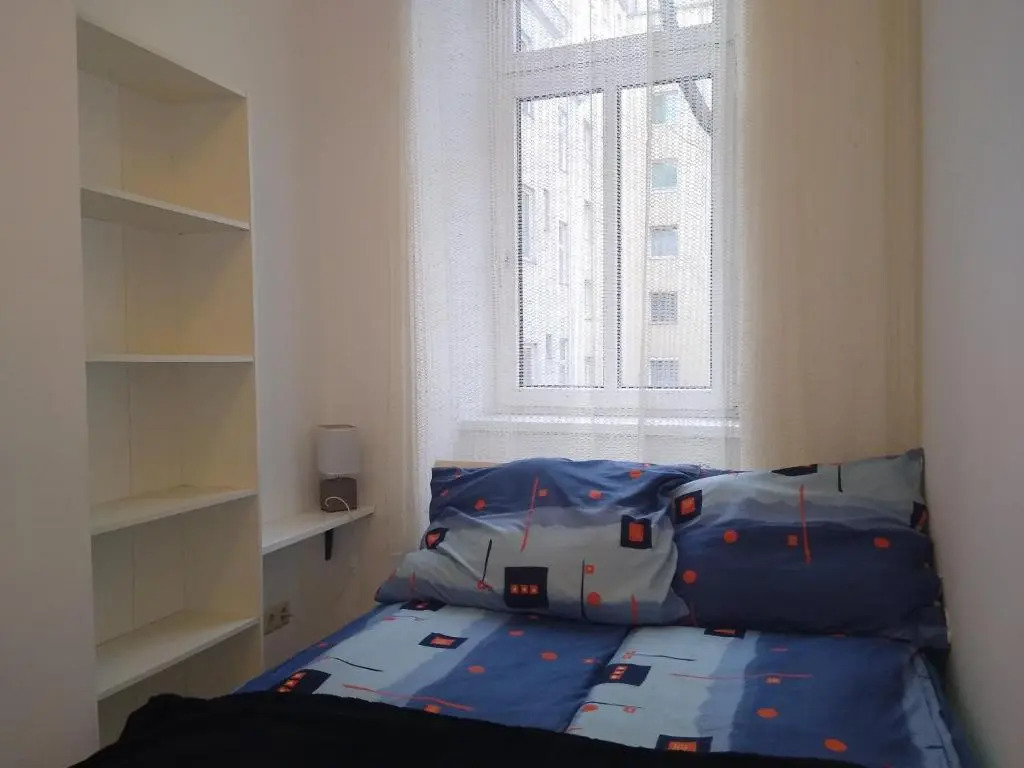 Spacious Central Apartment