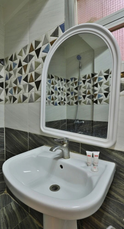 OYO 247 Al Mawasim Hotel