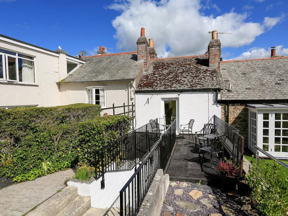 Aune Cottage