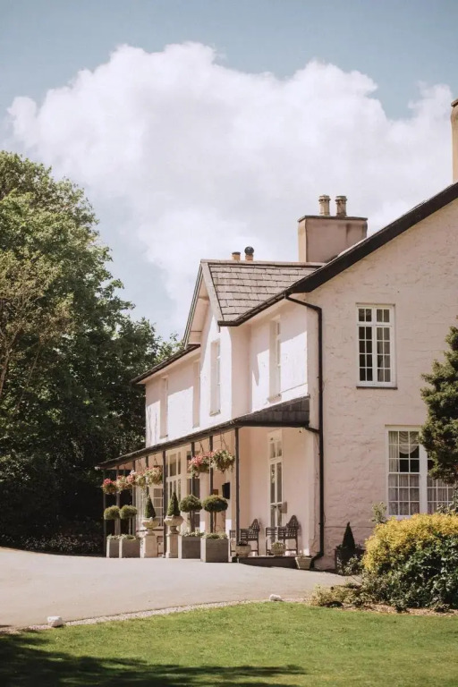 Plas Dinas Country House