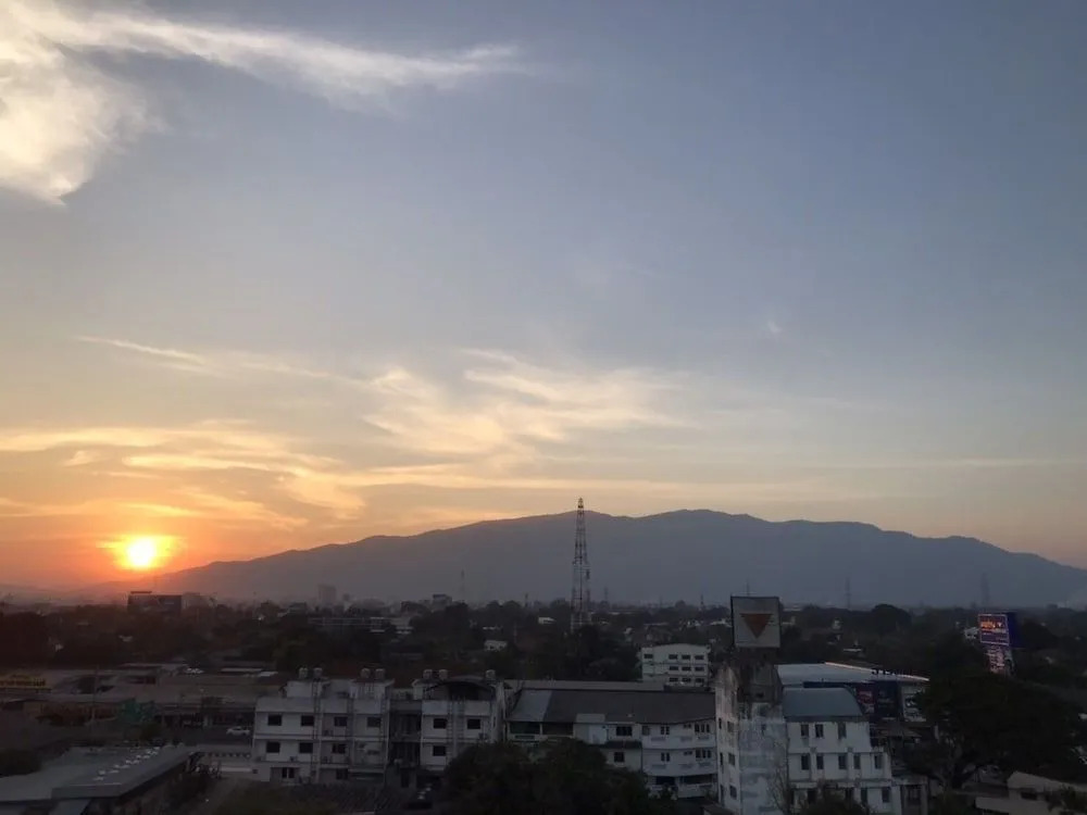 The Rise Suites Hotel, Chiang Mai - SHA Extra Plus