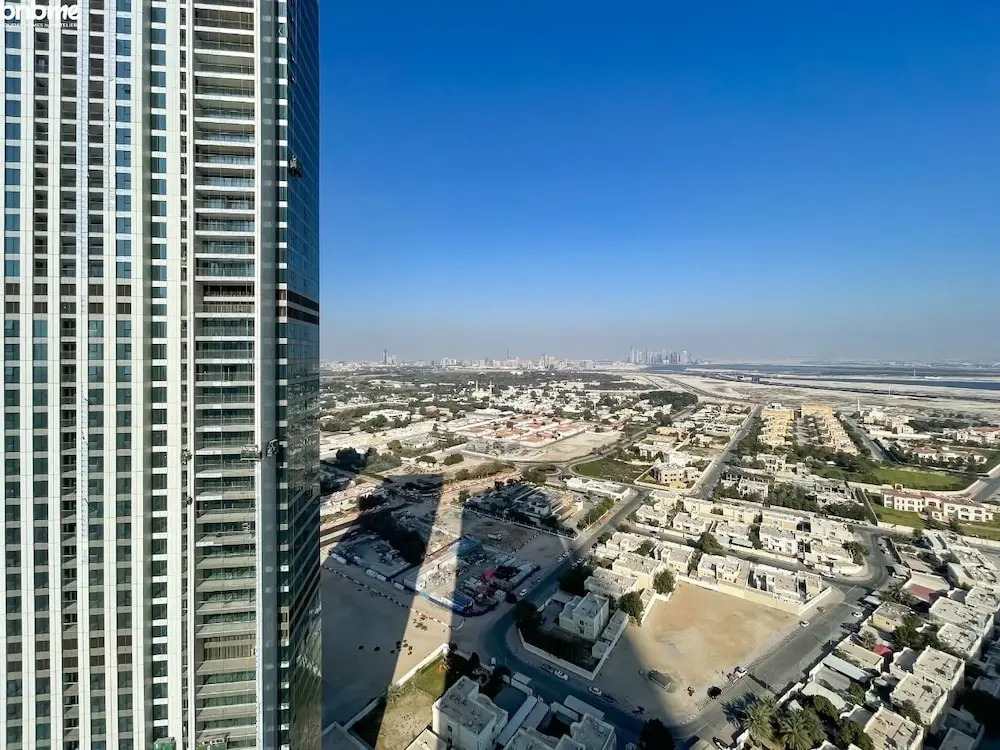 Skyscrapper Connected to DM by Bnbmehomes