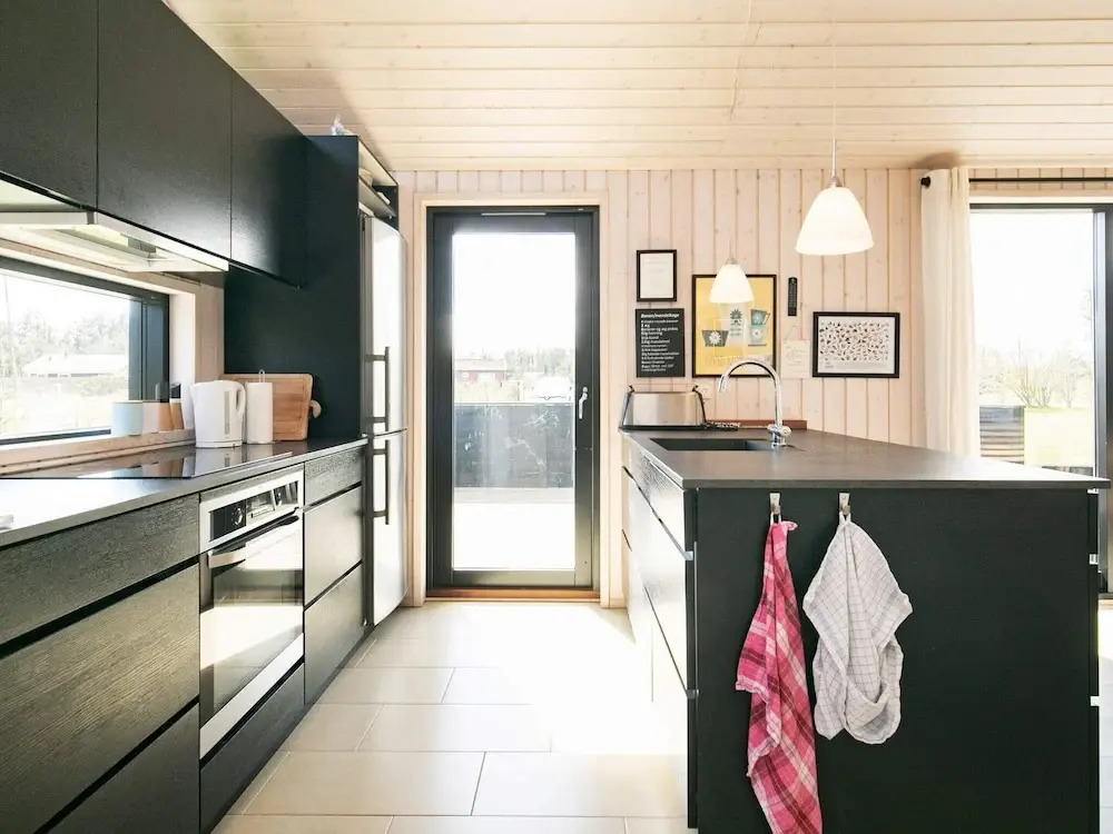 6 person holiday home in Løkken