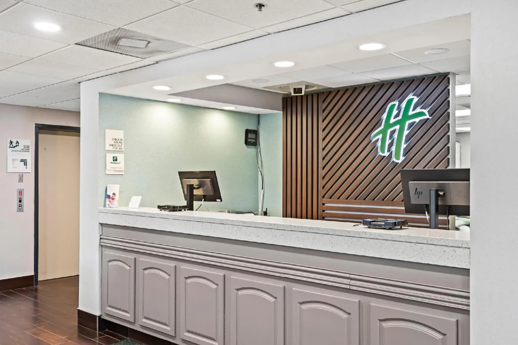 Holiday Inn - St. Petersburg West by IHG