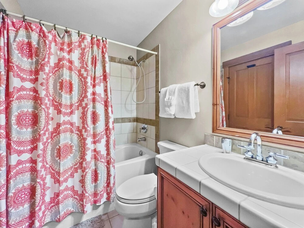 Union Creek Townhome 164b 3 Bedroom Townhouse by RedAwning