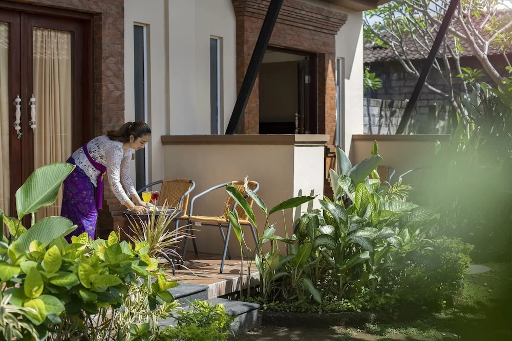 Mahe Garden Kuta Villas