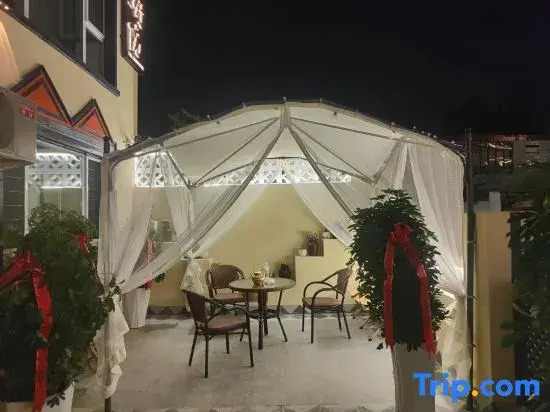 Xia Shuyuan Homestay (Yining Airport Liuxing Street Scenic Area)