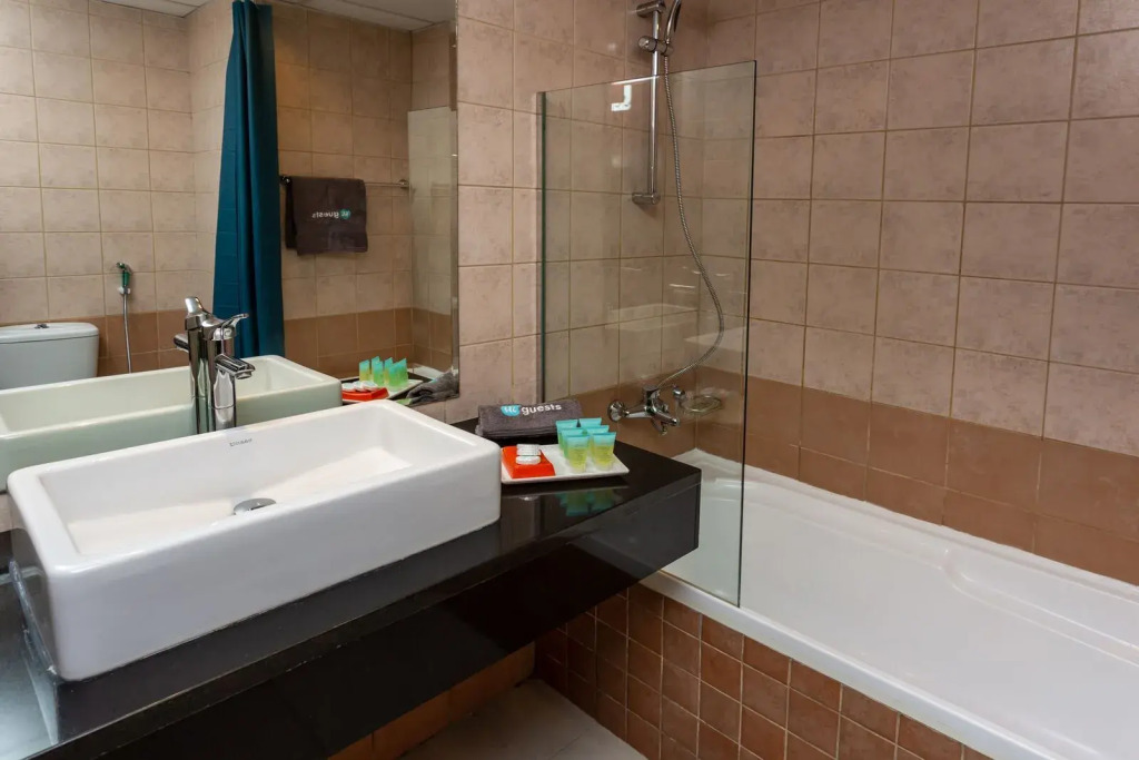 Modern And Bright 1 Br Apartment Amazing Views