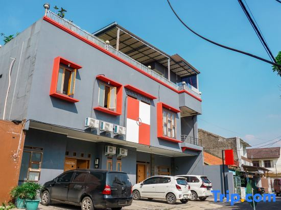 Hotel O Penginapan LorraNearPasar Oleh Oleh