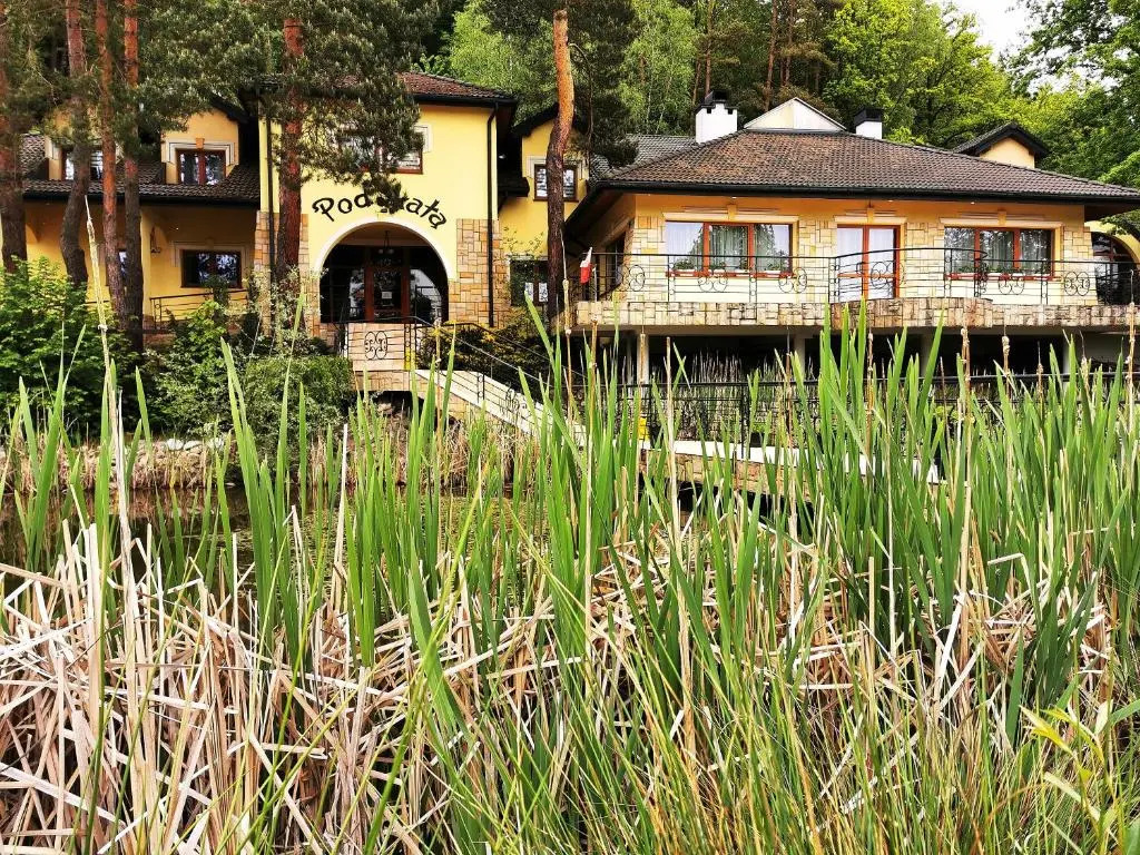 Noclegi i restauracja Zajazd Pod Skałą
