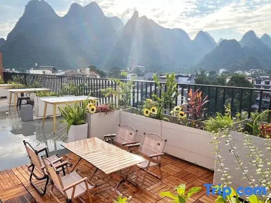 A hotel by the YULONG River