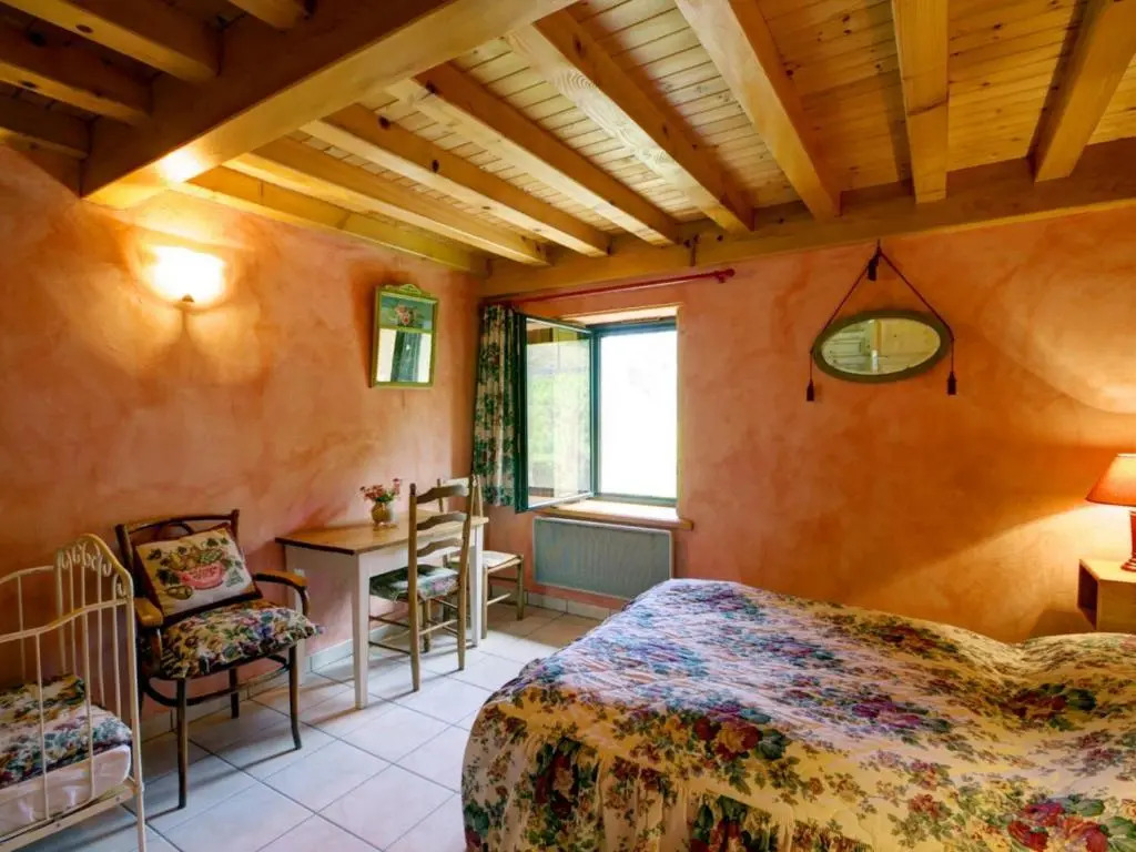 Gîte authentique 6 pers avec jardin à Marols - FR-1-496-1
