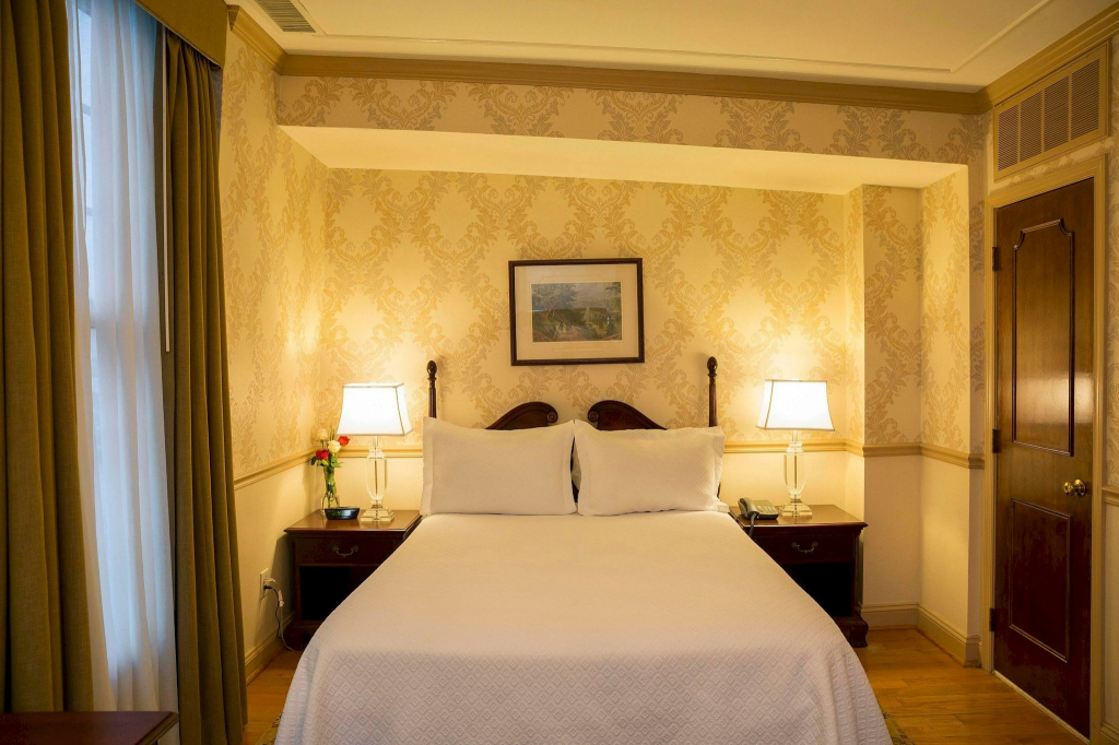 Penns View Hotel Philadelphia