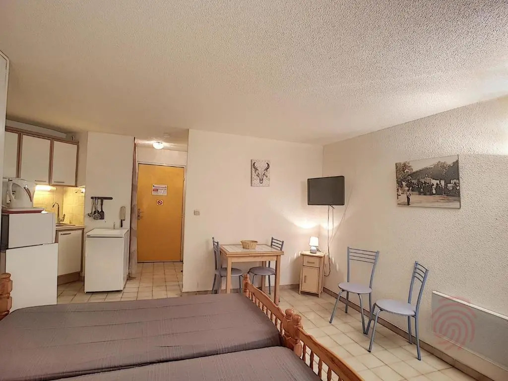 Appartement Lamalou-les-Bains, 1 pièce, 2 personnes - FR-1-451-89