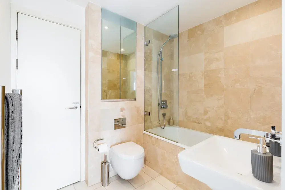 Reign Luxure Apartments