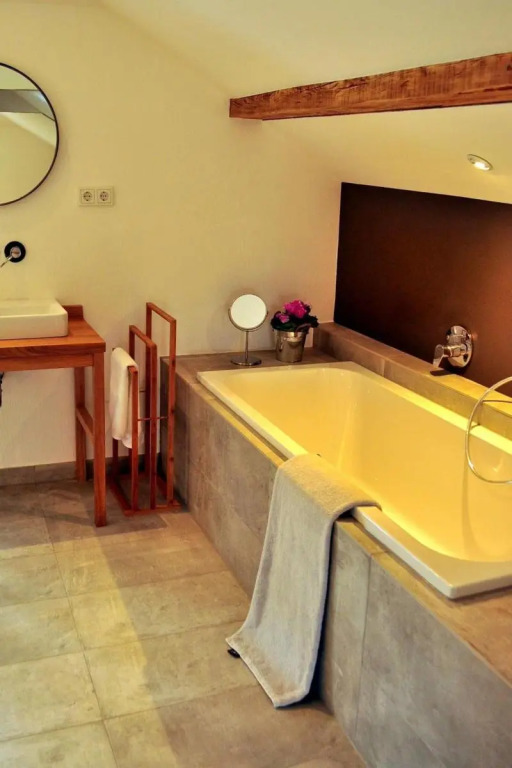 Haus & Hof Guest House