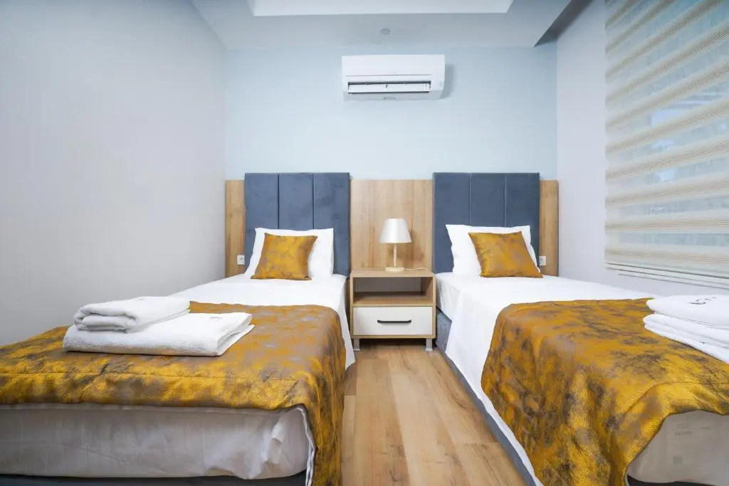 Han Apart Hotel Side
