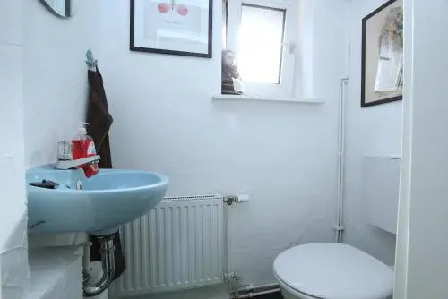 6678 Privat-Souterrain-Apartment