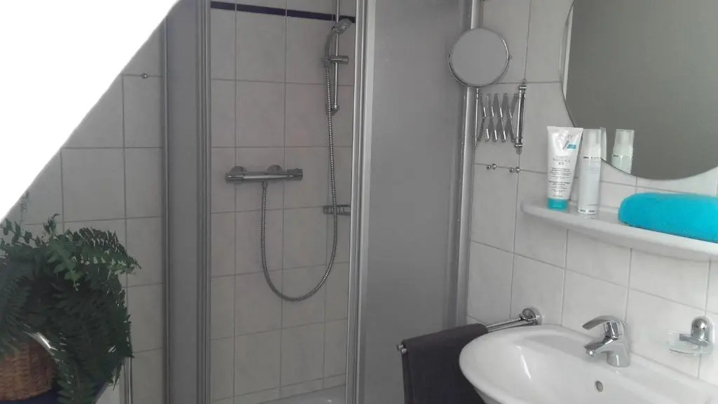 VALI6F001-Haus-Lindenallee-II