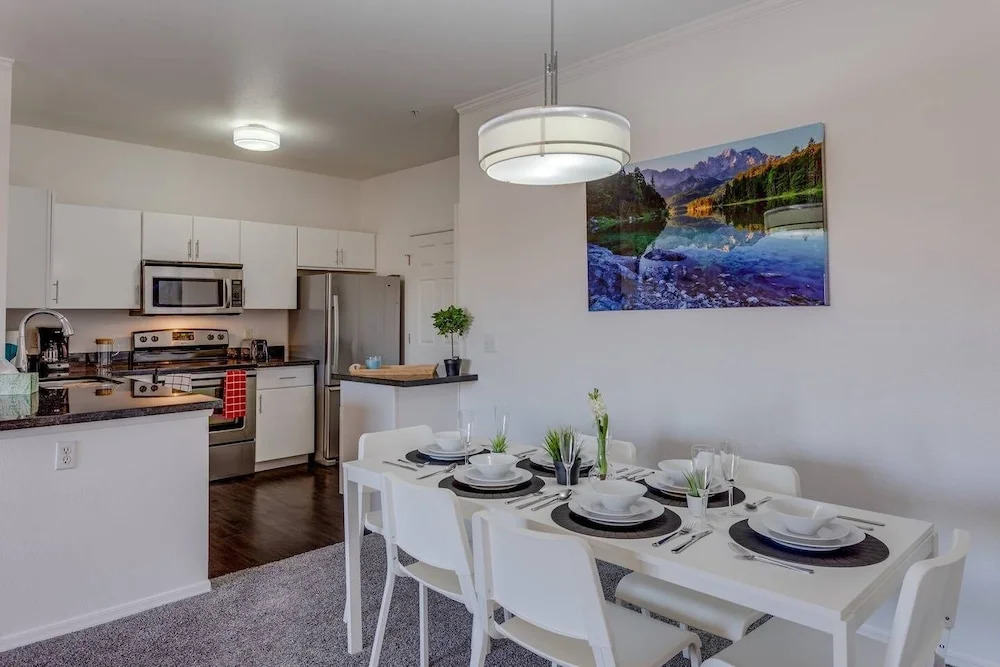Gorgeous Apartment In A Great Area With Gym & Pool