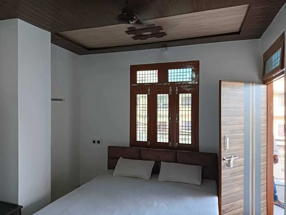 J K Palace Hotel Devkali Ayodhya