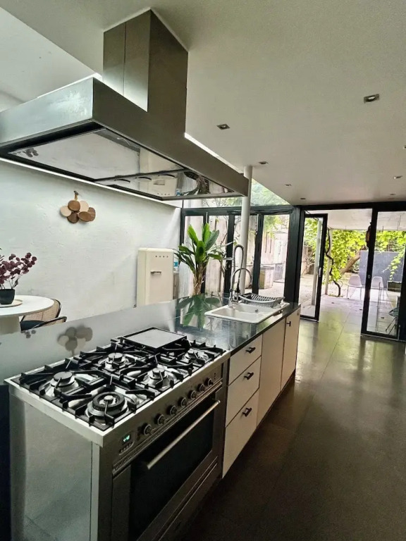 Villa Anvers 4 BDR Parking