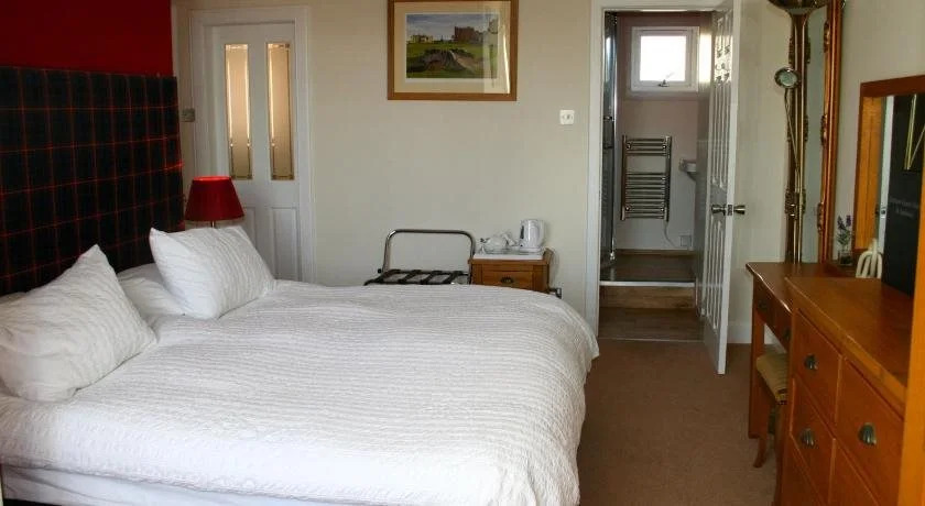 Kinburn Guest House