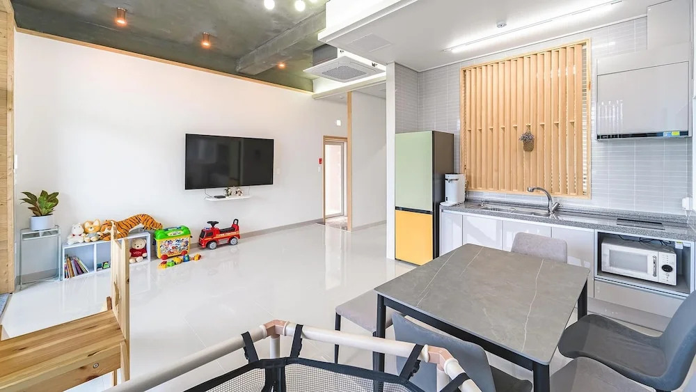 Gyeongju cheongun28 kids Poolvilla
