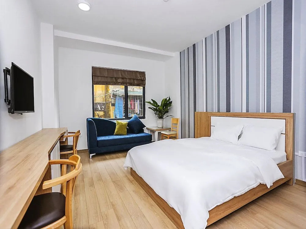 Amazing NYT Home Balcony Cozy Studio