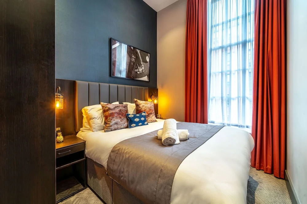 EPIC Duke Street Townhouse, City Centre Apartments