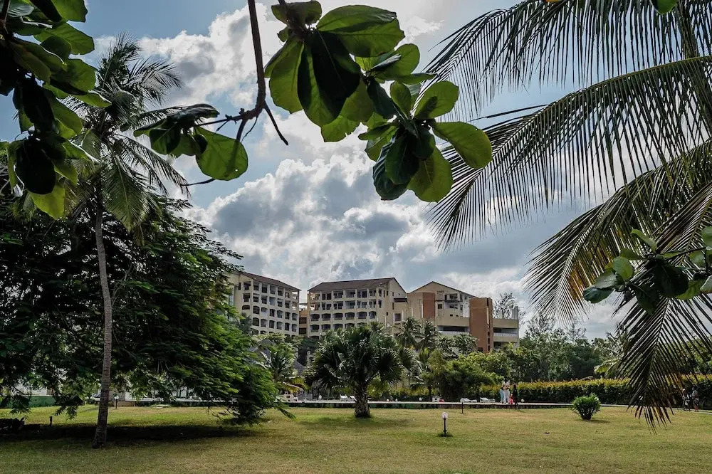 Diani Beachfront Paradise