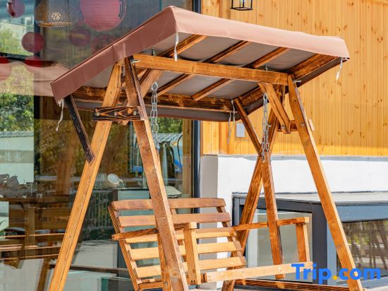 Tonglu Ouyuer Suiyuan Homestay (OMG Heartbeat Amusement Park Yaolin Wonderland Branch)