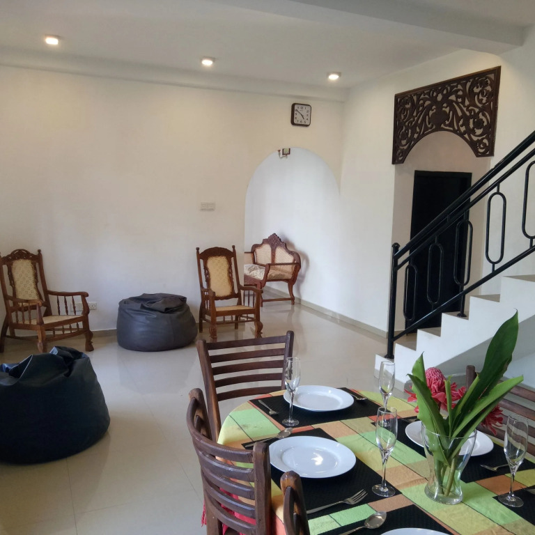 White Villa Unawatuna - Casa Dolce