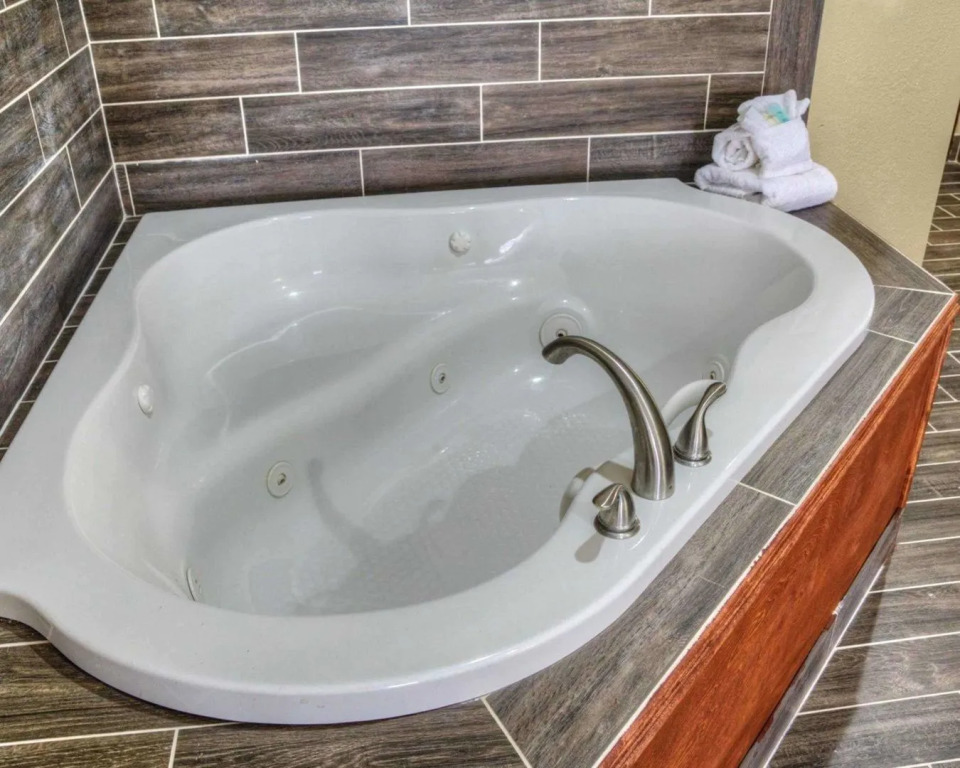Comfort Suites Plymouth near US-30