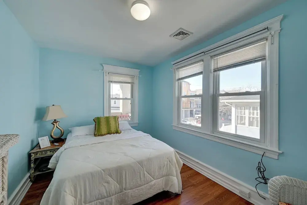 2 Blocks to Ventnor City Beach: Pet-friendly Gem!