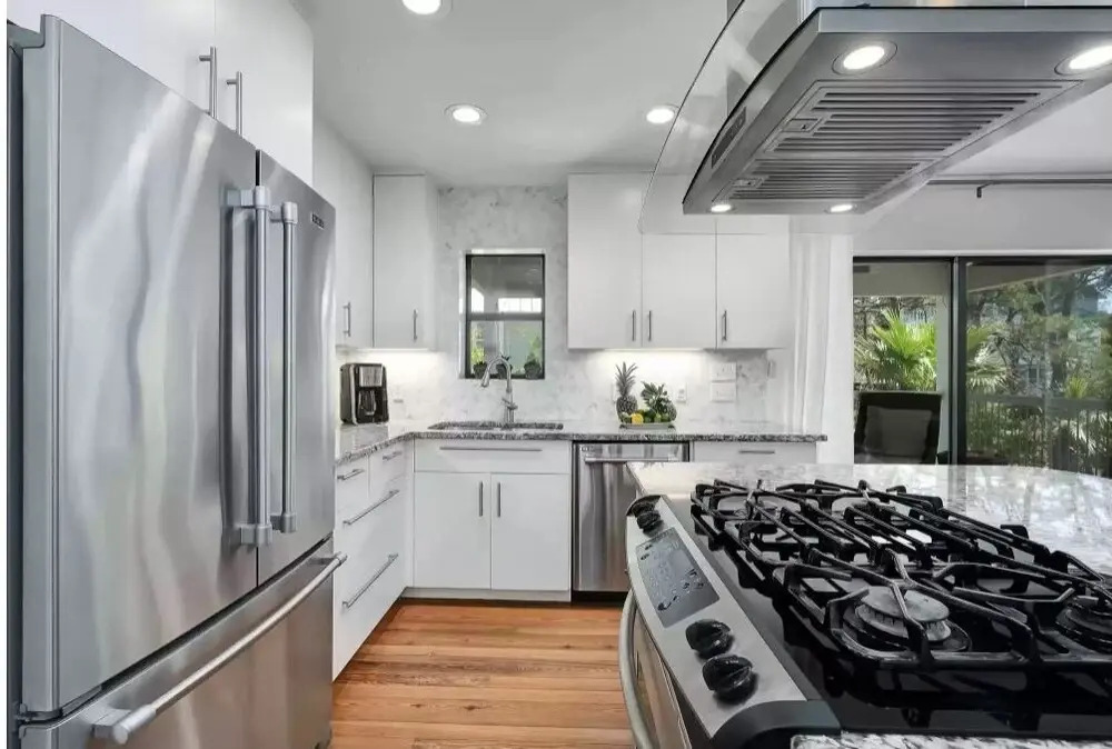 New Rental! 6br + 2 Bonus Rooms Private Pool + Golf Cart Walk To Seaside! 6 Bedroom Home by RedAwning