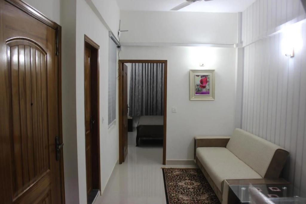 "Service Apartments Karachi" Beach View