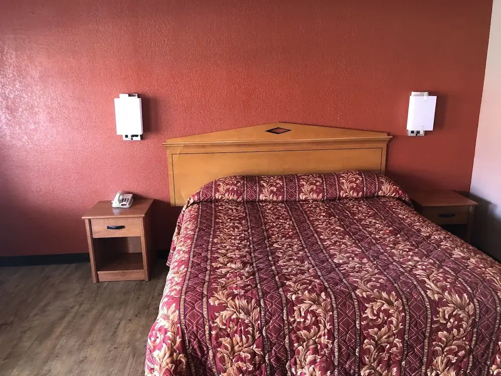 Budget Inn - New Albany