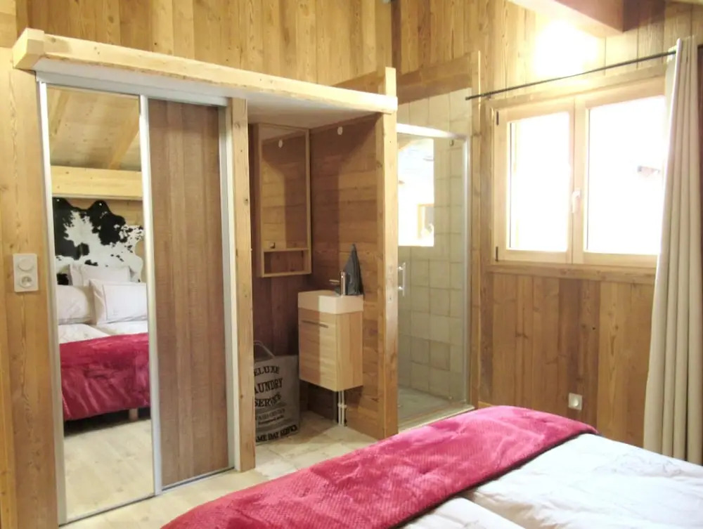 Chalet With 4 Bedrooms in Le Biot, With Wonderful Mountain View, Furnished Garden and Wifi - 10 km From the Slopes