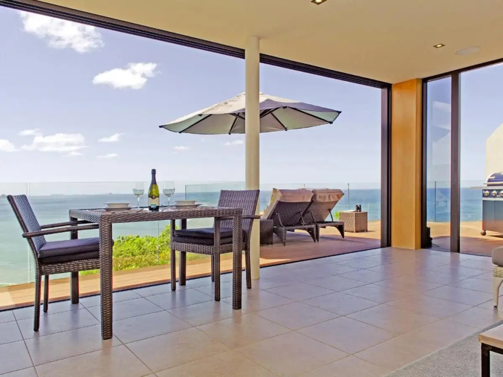 The Lookout - Tairua Holiday Home
