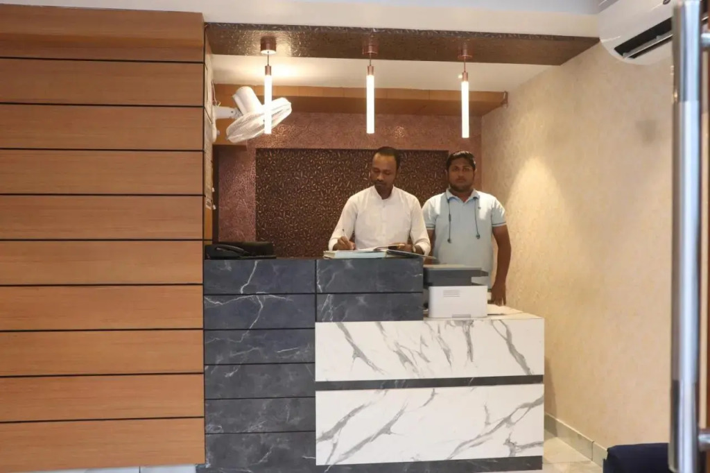 Goroomgo Royal View Digha